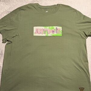 Nike Green 'Just Do It' Graphic Tee